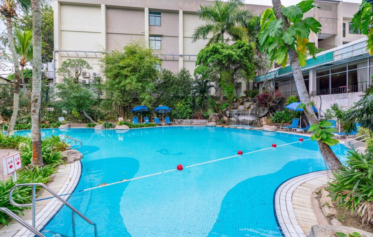 Romantic Couple Suite + Beach-Front Balcony Tanjung Bungah (Penang) Exterior foto